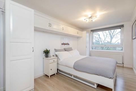 1 bedroom flat for sale, Boileau Road, London SW13