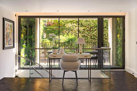 1 bedroom apartment for sale, Three Kings Yard, London, W1K