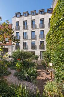 1 bedroom apartment for sale, Three Kings Yard, London, W1K