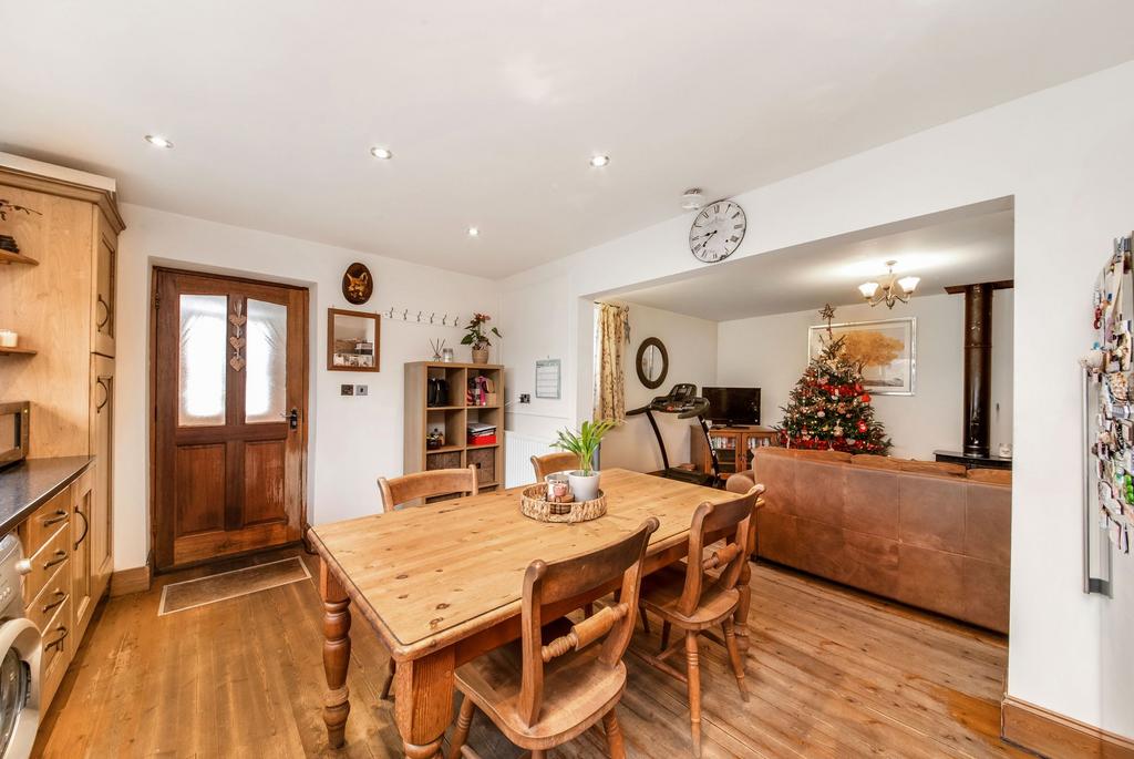 Open plan dining kitchen