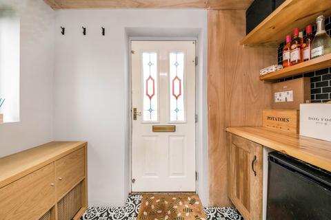2 bedroom cottage for sale, Cross Heights, Scholes, HD9