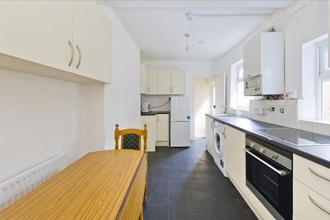 1 bedroom flat for sale, Percy Road, Shepherd's Bush W12
