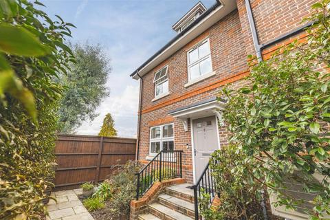 4 bedroom house for sale - Cutlers Close, Maidenhead