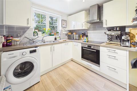 2 bedroom apartment for sale, Gould Close, Newbury, Berkshire, RG14