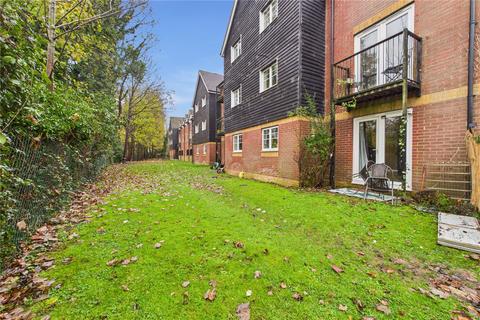 undefined, Gould Close, Newbury, Berkshire, RG14