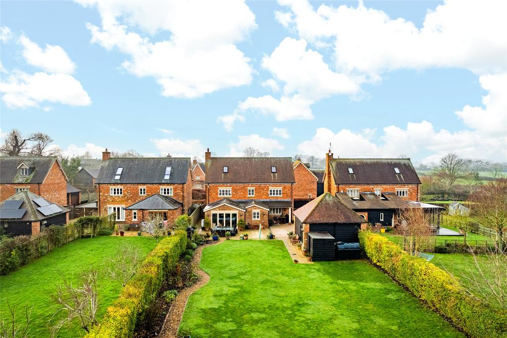 Garden/Rear