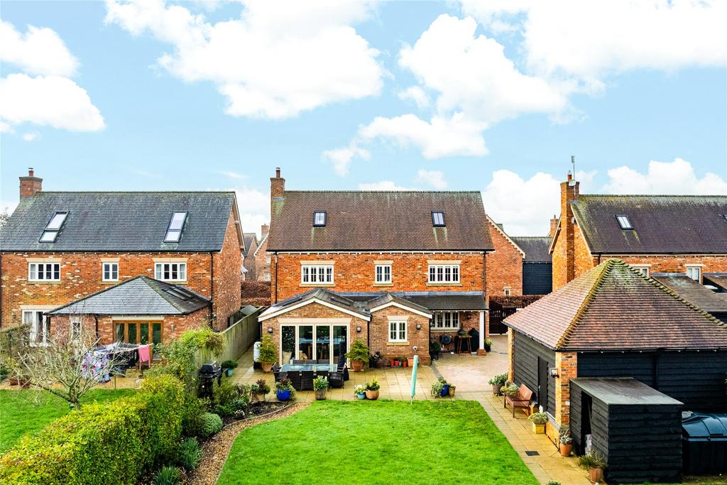 Garden/Rear