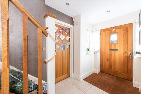 5 bedroom detached house for sale, Lacemakers Close, East Claydon, Buckinghamshire, MK18