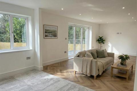 3 bedroom detached house for sale, Woodland View Lodge, Woodlands Avenue, Holmfirth HD9