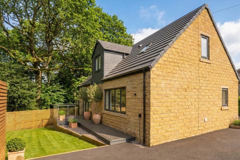 3 bedroom detached house for sale, Woodland View Lodge, Woodlands Avenue, Holmfirth HD9