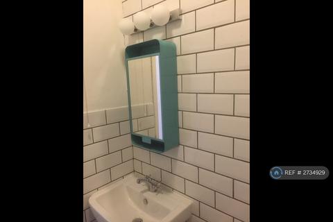 1 bedroom flat to rent, Camden Road, London, N7