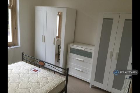 1 bedroom flat to rent, Camden Road, London, N7