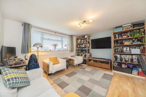 2 bedroom flat for sale, Main Street, Feltham TW13