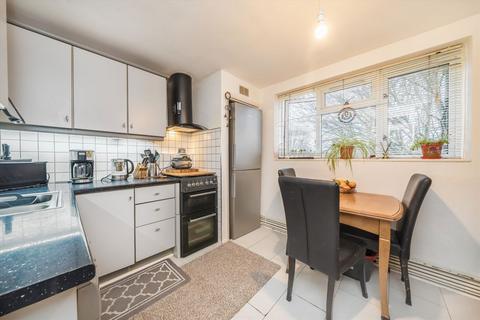 2 bedroom flat for sale, Main Street, Feltham TW13