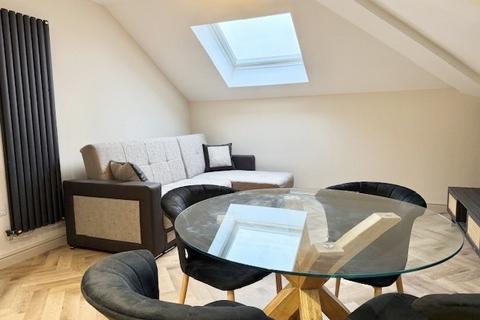 2 bedroom flat to rent, Fern Court, S66