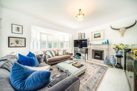 undefined, Wellington Road, Hampton TW12