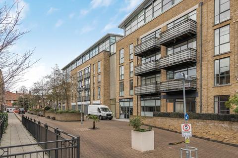 1 bedroom flat for sale, Ferry Lane, Brentford TW8