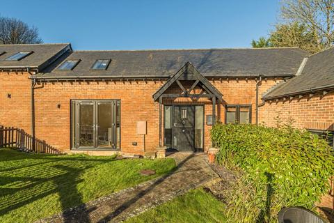 3 bedroom house to rent, Brighton Road, Tadworth KT20