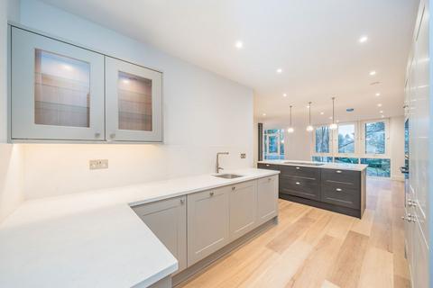 2 bedroom flat for sale, Candler Mews, Twickenham TW1