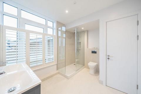 3 bedroom flat for sale, Candler Mews, Twickenham TW1