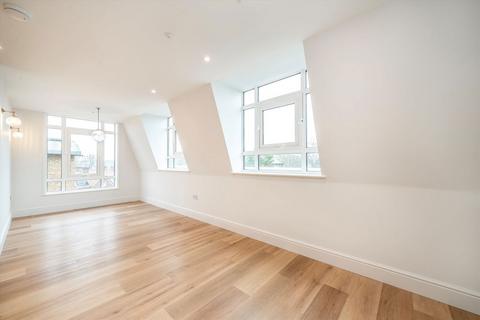 3 bedroom flat for sale, Candler Mews, Twickenham TW1