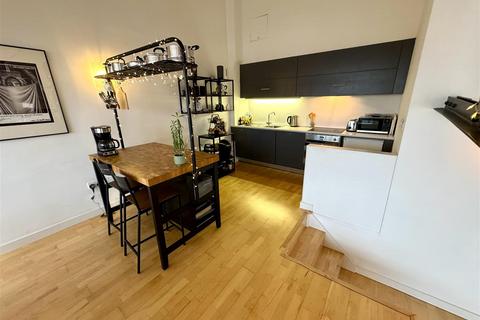 2 bedroom duplex to rent, Electric Wharf, Coventry