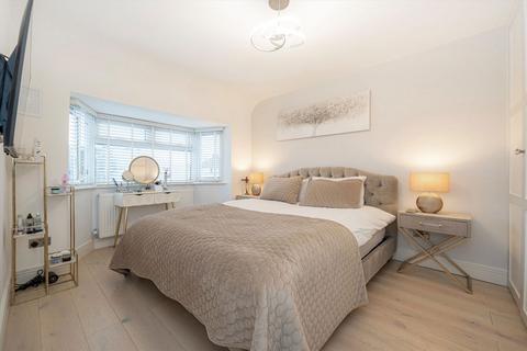 3 bedroom semi-detached house for sale, Hospital Bridge Road, Twickenham TW2