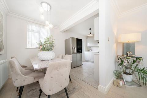undefined, Hospital Bridge Road, Twickenham TW2