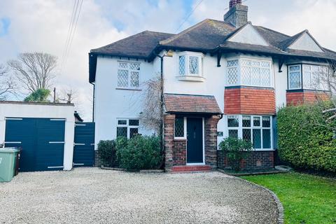 4 bedroom semi-detached house to rent, Park Drive, Rustington, BN16