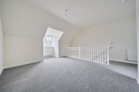 3 bedroom end of terrace house to rent, Bridge Walk, WF9