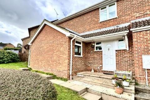 undefined, Bagshot,  Surrey,  GU19