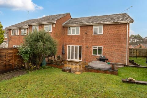 3 bedroom end of terrace house for sale, Bagshot, Surrey, GU19