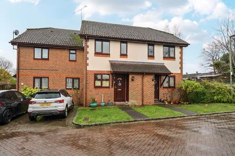 2 bedroom terraced house for sale - Lightwater, Surrey, GU18