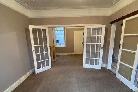 3 bedroom terraced house to rent, York Road,  Swindon,  SN1