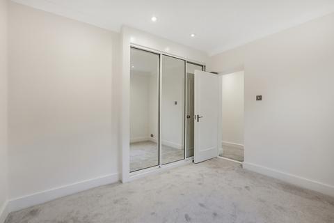 1 bedroom apartment for sale, Nevern Square, Earls Court, London, SW5