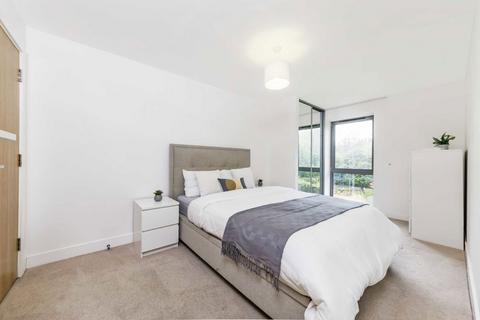 2 bedroom flat for sale, St. Georges Grove, London SW17