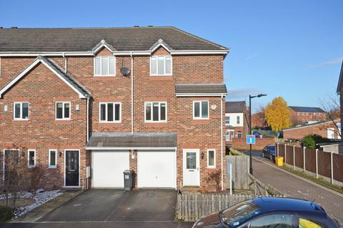 3 bedroom house to rent, Huntington Mews, York, YO31