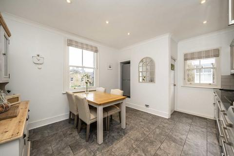 3 bedroom maisonette for sale, Swaby Road, London SW18