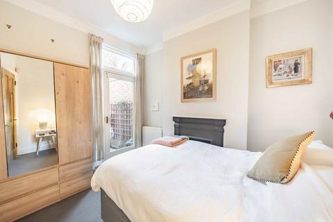1 bedroom flat for sale, Aslett Street, London SW18