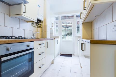 3 bedroom terraced house to rent, Morfydd Street, Morriston, Swansea, SA6