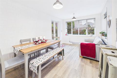 4 bedroom detached house for sale, Woodavon Gardens, Thatcham, Berkshire, RG18
