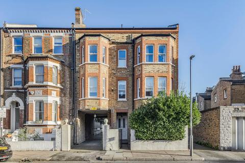 2 bedroom flat for sale, Schubert Road, London SW15