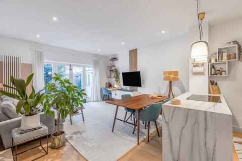 Schubert Road, London SW15
