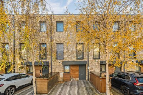 Beatrice Place, Wimbledon SW19