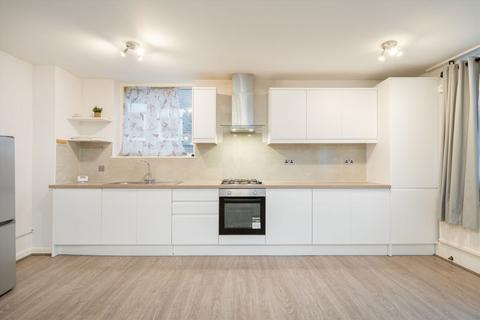 2 bedroom flat to rent, Priory Road, London NW6