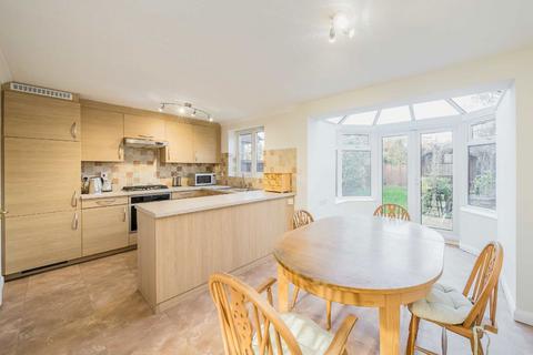 4 bedroom semi-detached house for sale, Thames Street, Sunbury-On-Thames TW16
