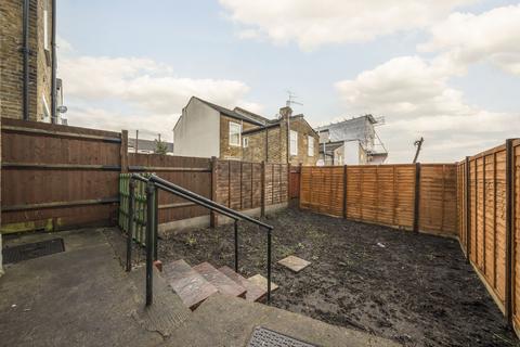 1 bedroom flat for sale, Brewery Road, Plumstead, London, SE18