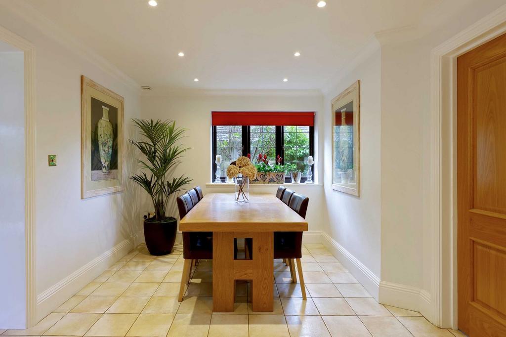 Breakfast Room
