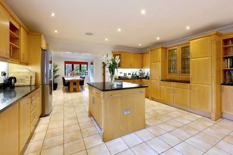 5 bedroom detached house for sale, Ledborough Gate, Beaconsfield, Buckinghamshire, HP9