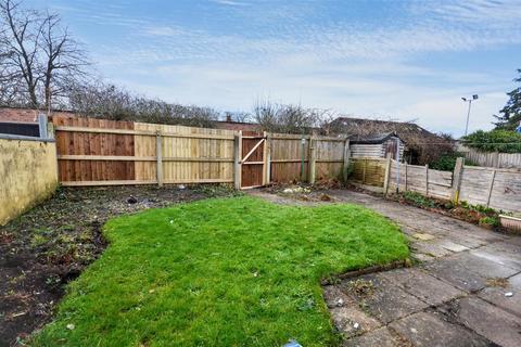 3 bedroom semi-detached house for sale, Longfield Avenue, Stone